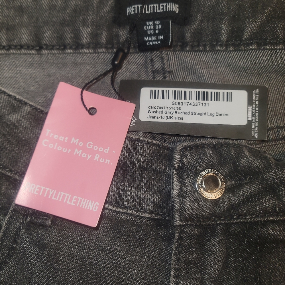 NWT PrettyLittleThing Washed Grey Denim Jeans - Picture 3 of 8